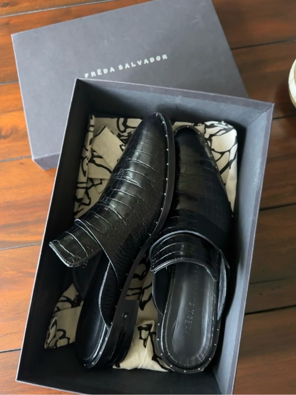 Freda Salvador Keen Mules Croc Embossed 9